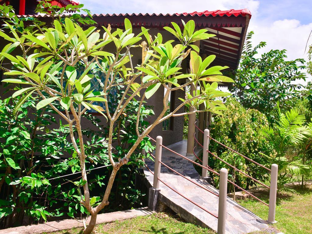 Mass Eco Cabana Yoga & Spa - Унаватуна Екстер'єр фото